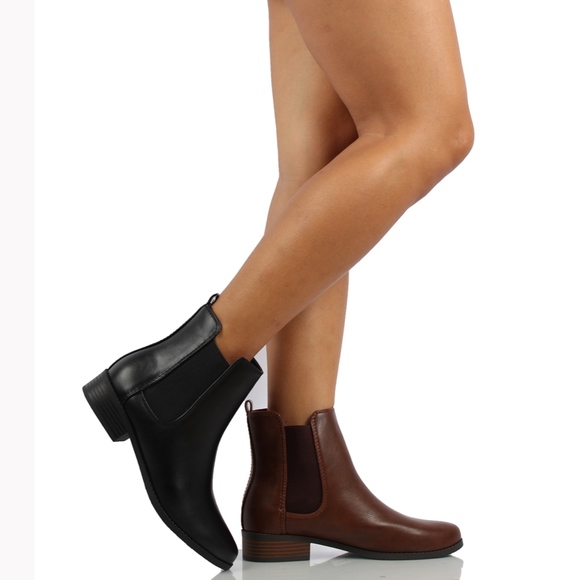 Black faux leather Chelsea Dress Short Boot - Picture 7 of 8